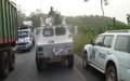 Une patrouille de Casques bleus de l’ONUCI déroute des coupeurs de route et protège des automobilistes 
