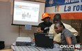 Le site Web de l'ONUCI présenté à des étudiants lors de la 2e édition du Salon des médias, de la communication et des NTIC (Abidjan, novembre 2007)