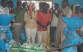 Lutte contre la pauvreté : l’ONUCI offre une décortiqueuse-broyeuse aux femmes de Kouroukoro (Touba)
