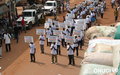 Man :  an anti-AIDS parade by village committees in Tonkpi region in December 2007 (Photo UNOCI / Alban Mendes De Leon )