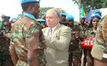 360 soldats de la paix béninois reçoivent la médaille des Nations Unies à Guiglo