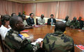Le chef de l 'ONUCI chez le Ministre Ivoirien de la défense